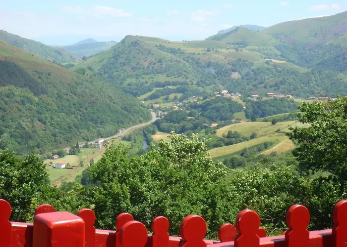 Suraya بيت للعطل